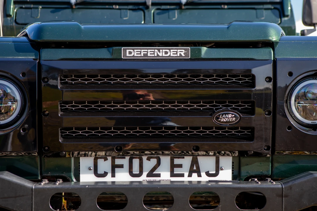 2002 Land Rover Defender 90 - Image 25 of 31