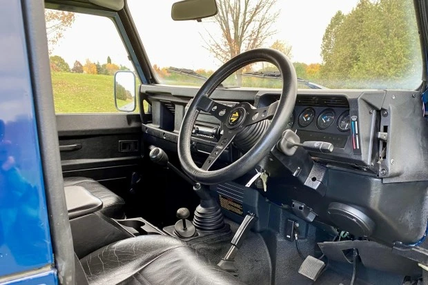 2002 Land Rover Defender 90 - Image 5 of 7