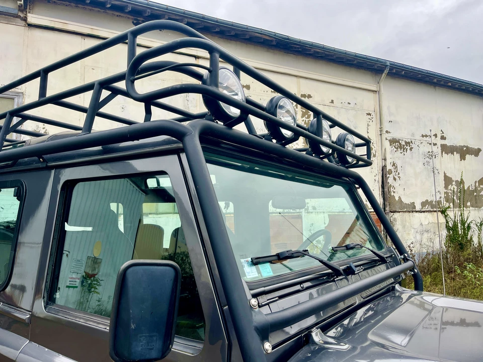 2002 Land Rover Defender 90 - Image 30 of 31