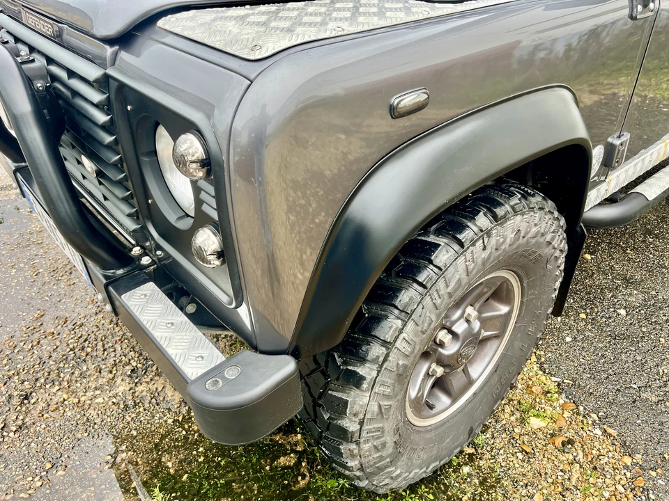 2002 Land Rover Defender 90 - Image 20 of 31