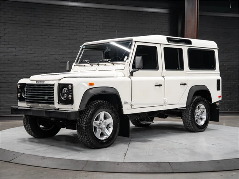 2002 Land Rover Defender - Image 6 of 31