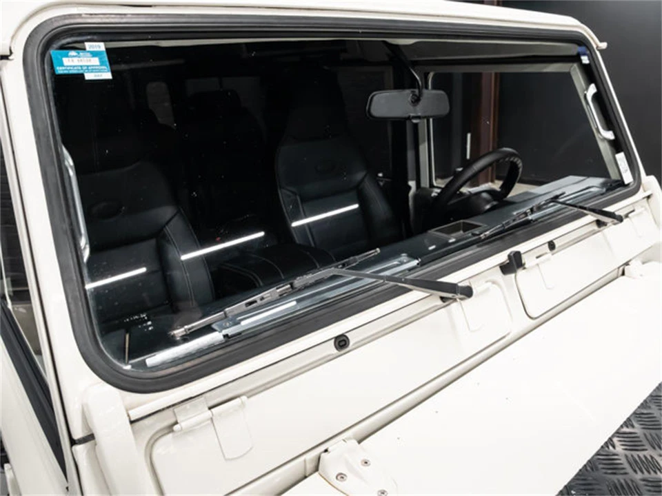 2002 Land Rover Defender - Image 31 of 31