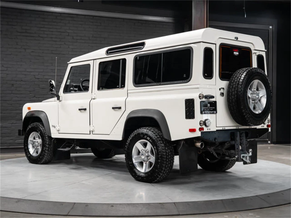 2002 Land Rover Defender - Image 7 of 31