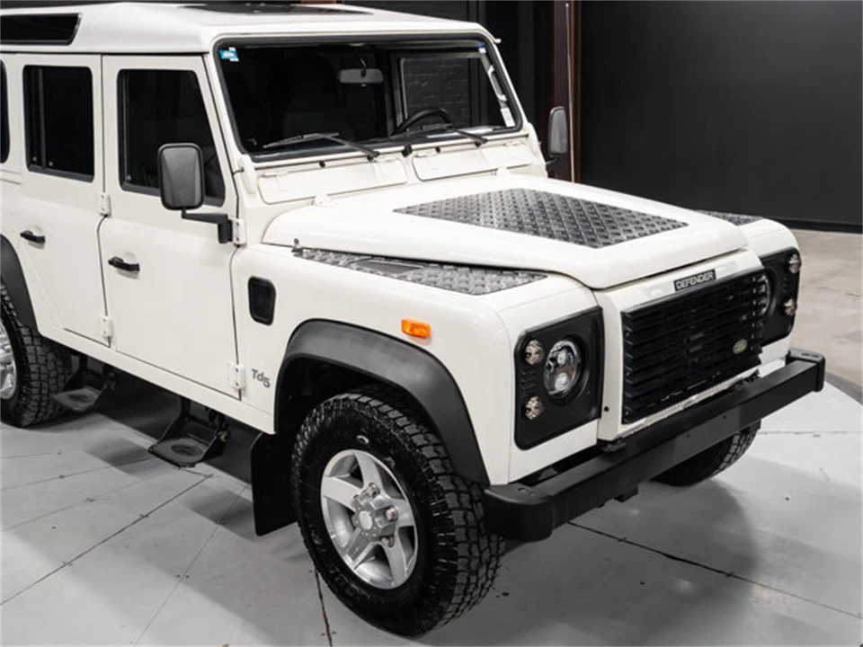 2002 Land Rover Defender - Image 28 of 31
