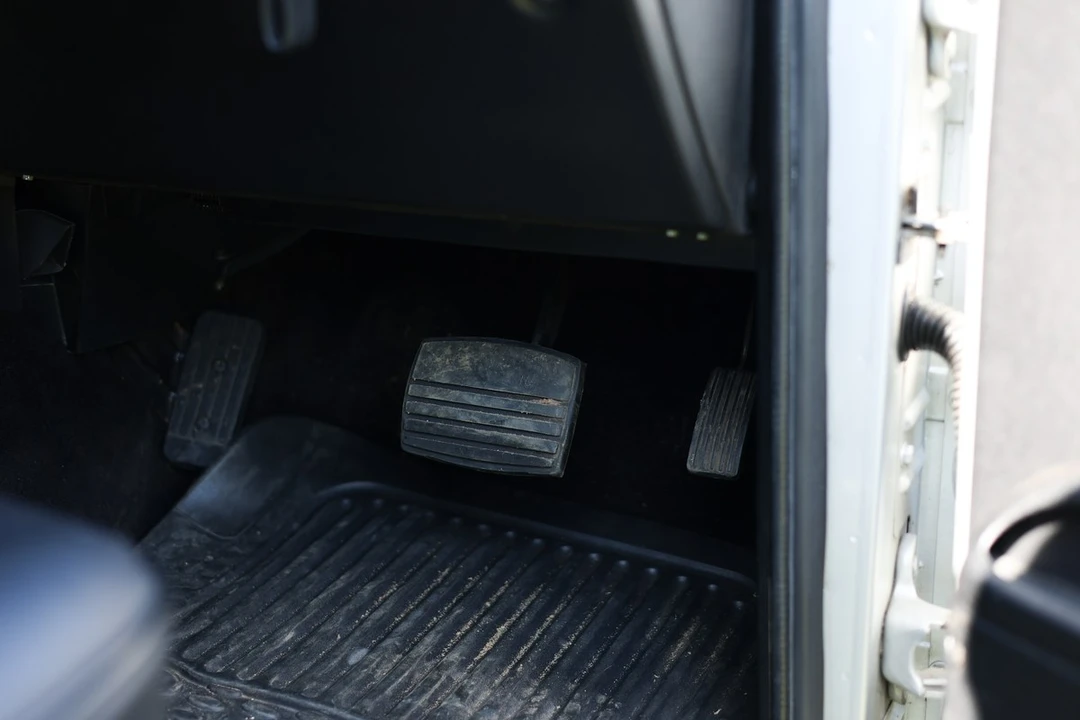2002 Land Rover Discovery 2nd Gen - Image 30 of 30