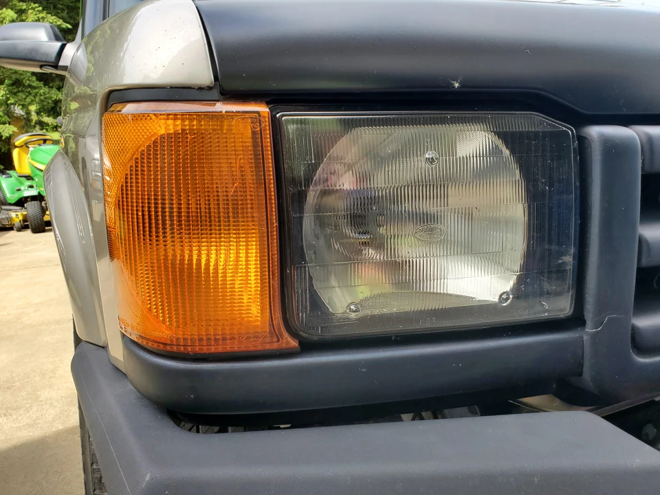 2002 Land Rover Discovery 2nd Gen - Image 16 of 31