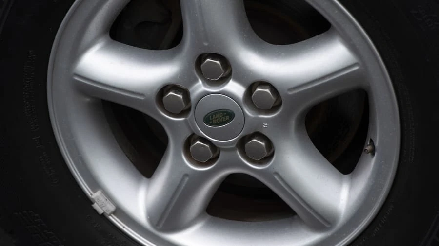 2002 Land Rover Discovery 2nd Gen - Image 9 of 25