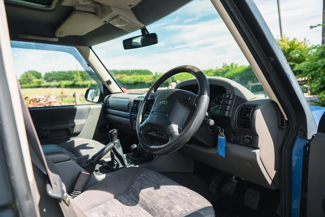 2002 Land Rover Discovery 2nd Gen - Image 23 of 30