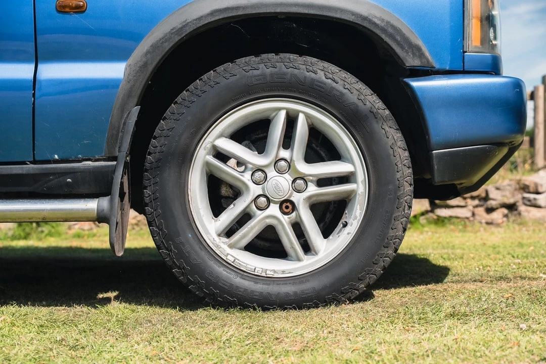 2002 Land Rover Discovery 2nd Gen - Image 19 of 30