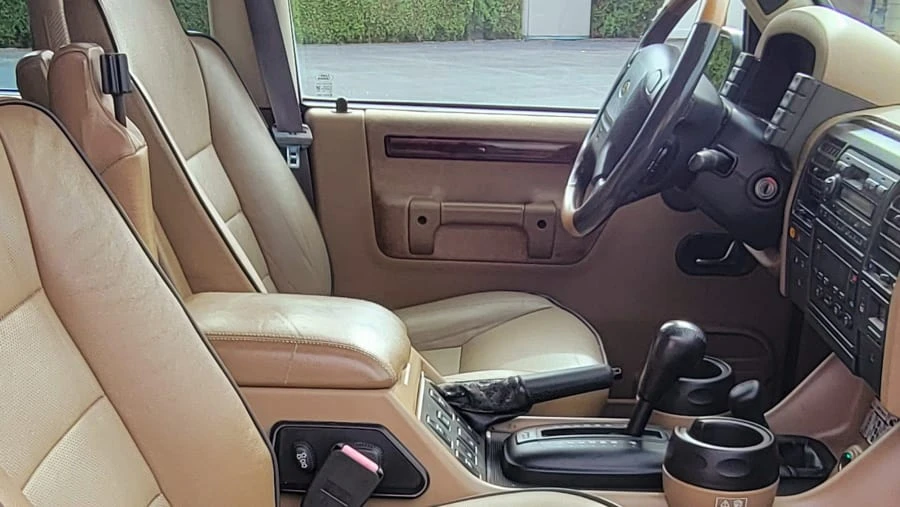 2002 Land Rover Discovery 2nd Gen - Image 10 of 31