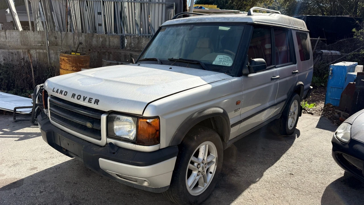 2002 Land Rover Discovery 2nd Gen - Image 2 of 11