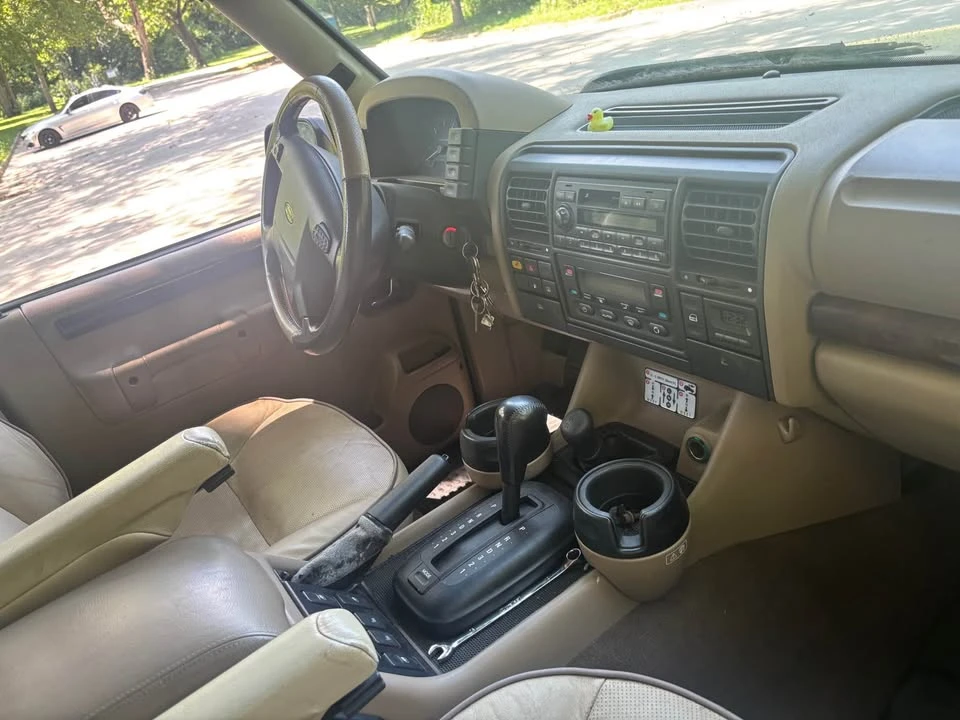 2002 Land Rover Discovery 2nd Gen - Image 8 of 9