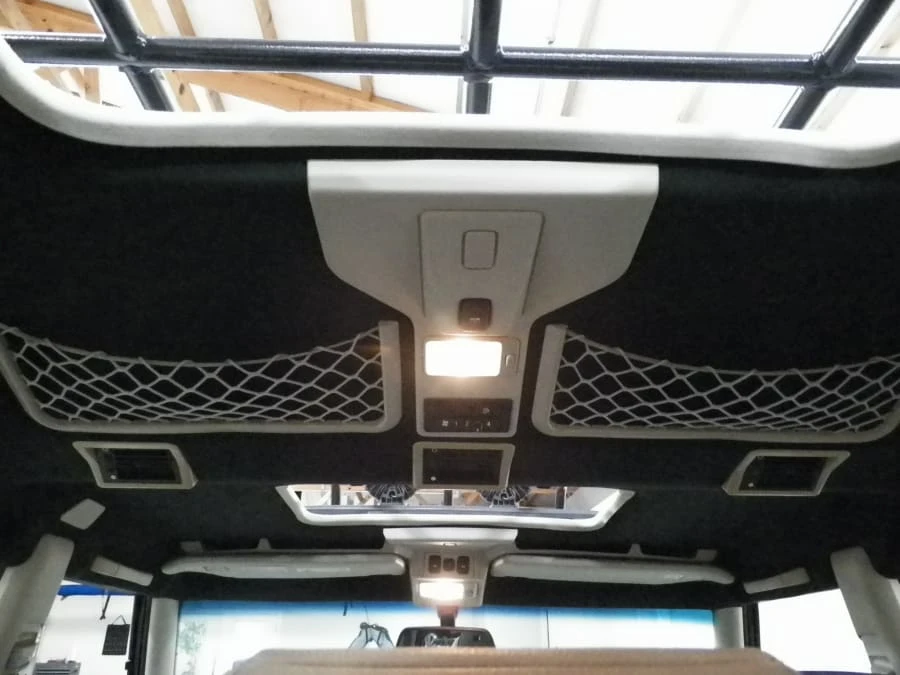 2002 Land Rover Discovery 2nd Gen - Image 17 of 20