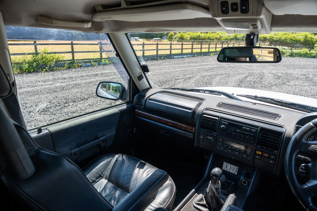 2002 Land Rover Discovery 2nd Gen - Image 4 of 30