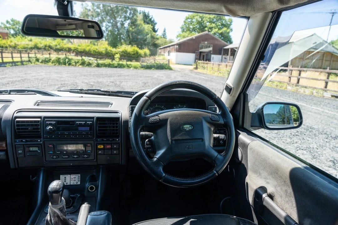 2002 Land Rover Discovery 2nd Gen - Image 2 of 30