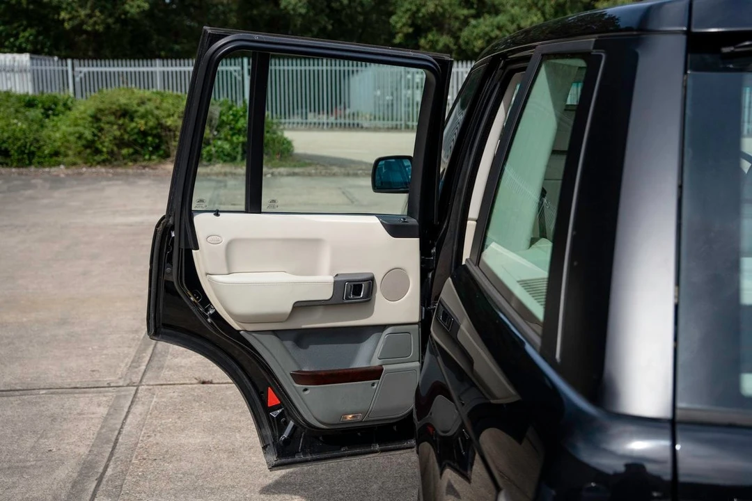 2002 Land Rover Range Rover L322 - Image 29 of 30