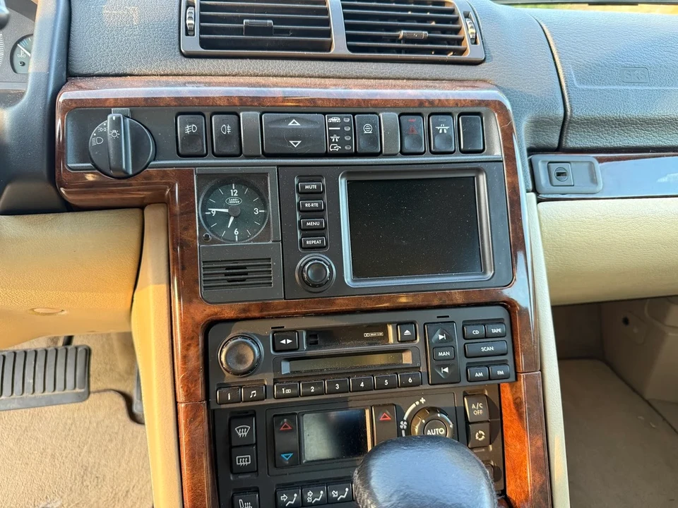 2002 Land Rover Range Rover P38A - Image 19 of 31