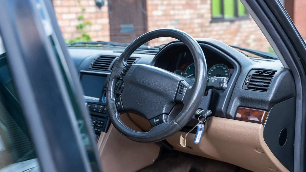 2002 Land Rover Range Rover P38A - Image 15 of 30