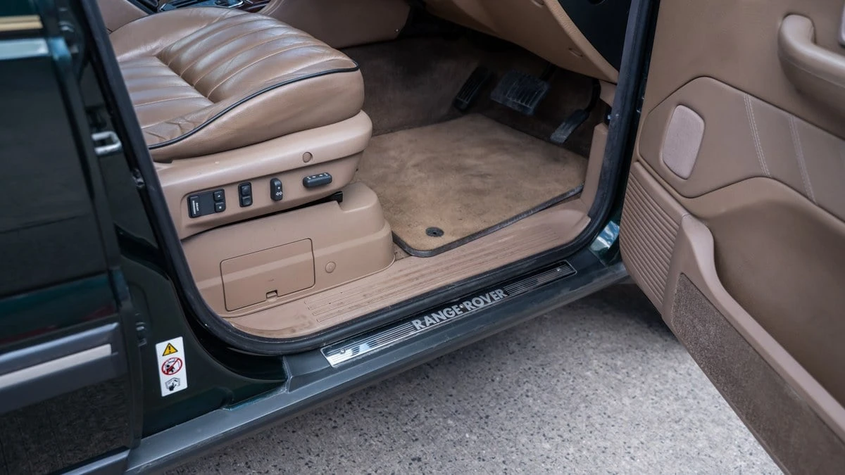 2002 Land Rover Range Rover P38A - Image 17 of 30