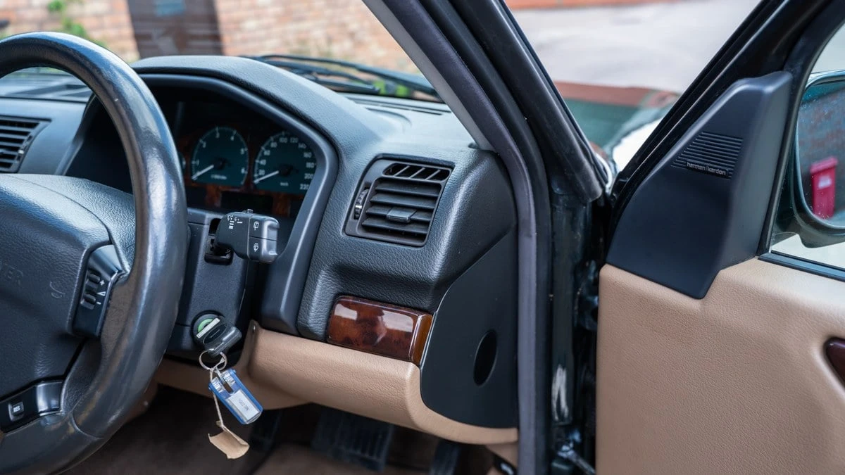 2002 Land Rover Range Rover P38A - Image 20 of 30
