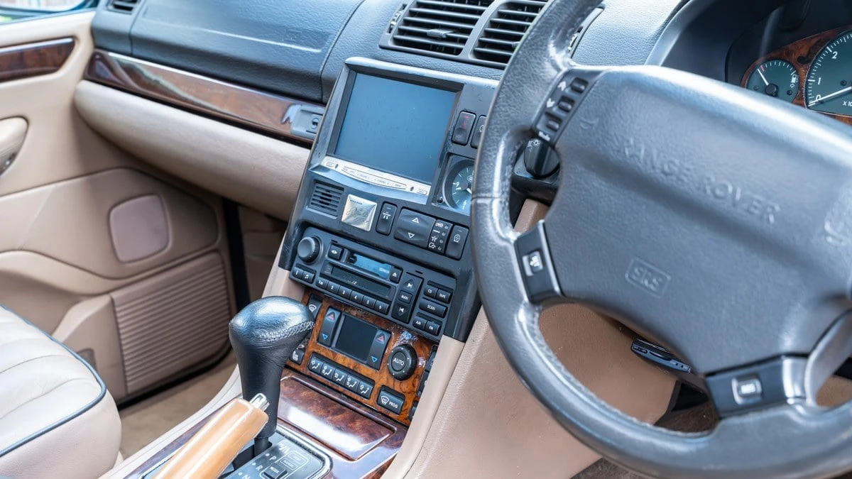 2002 Land Rover Range Rover P38A - Image 22 of 30