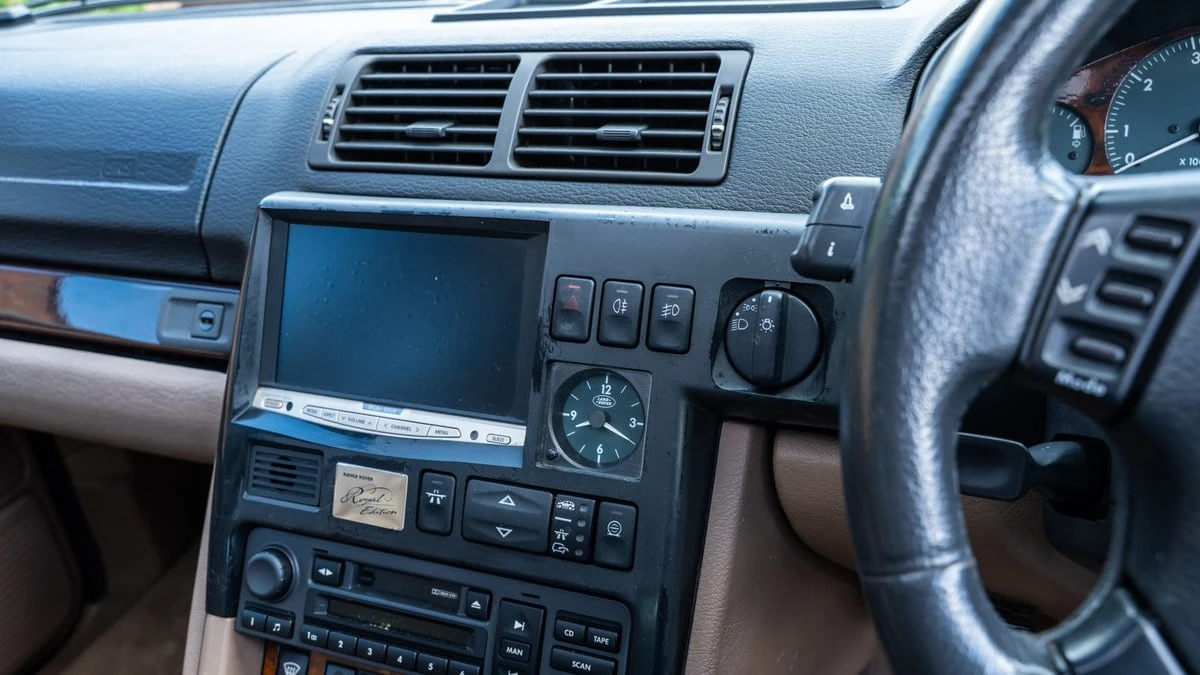 2002 Land Rover Range Rover P38A - Image 25 of 30