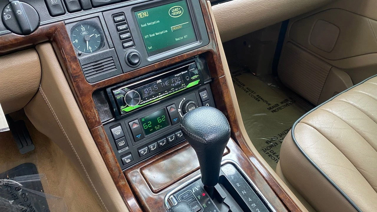 2002 Land Rover Range Rover - Image 9 of 15
