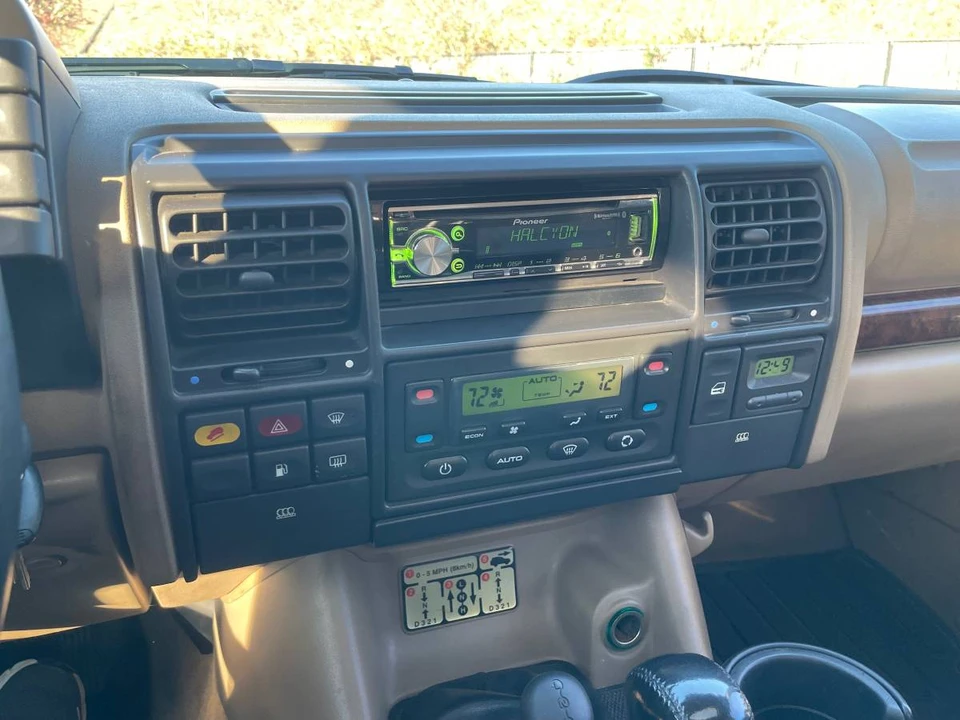2002 Land Rover Discovery 2nd Gen - Image 13 of 24