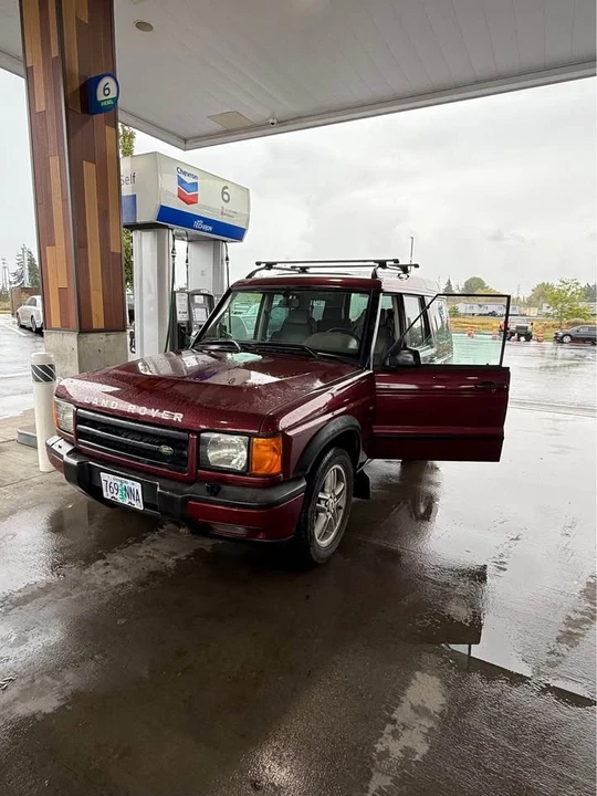 2002 Land Rover Discovery 2nd Gen - Image 8 of 9