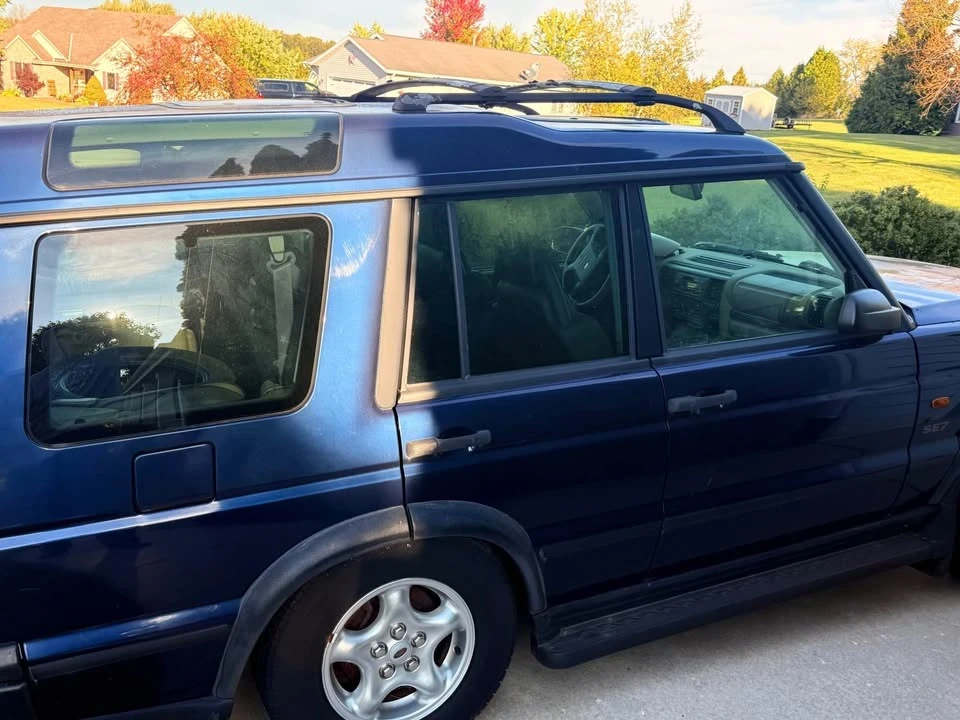 2002 Land Rover Discovery 2nd Gen - Image 5 of 12