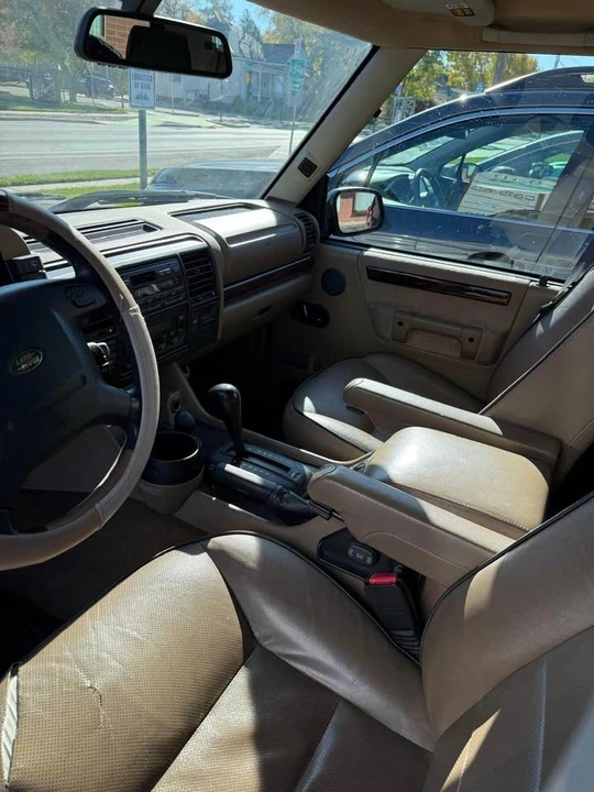 2002 Land Rover Discovery 2nd Gen - Image 6 of 7