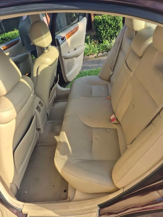 2002 Lexus - Image 6 of 8