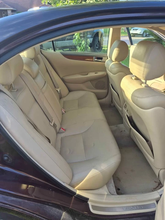 2002 Lexus - Image 7 of 8