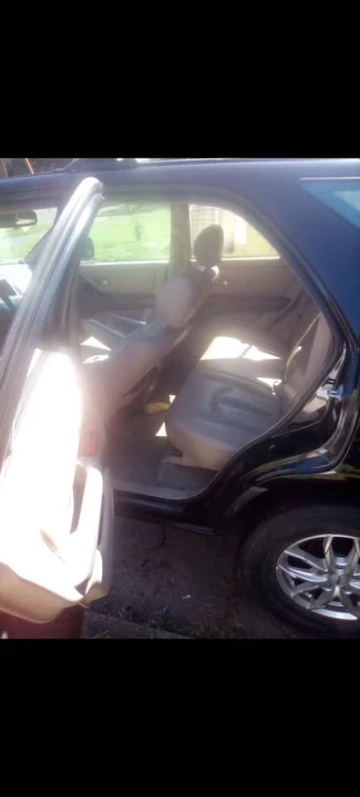 2002 Lexus CT - Image 5 of 6
