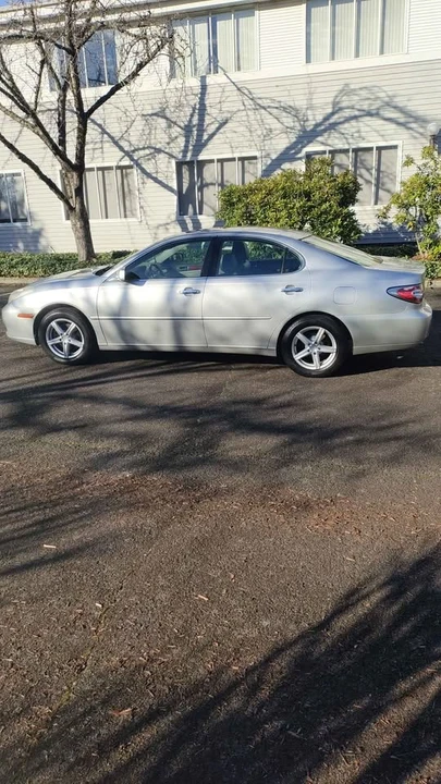 2002 Lexus ES 3rd Gen - Image 4 of 16