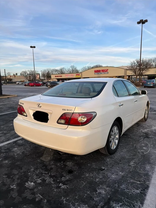 2002 Lexus ES 3rd Gen - Image 4 of 13