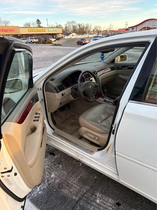 2002 Lexus ES 3rd Gen - Image 6 of 13
