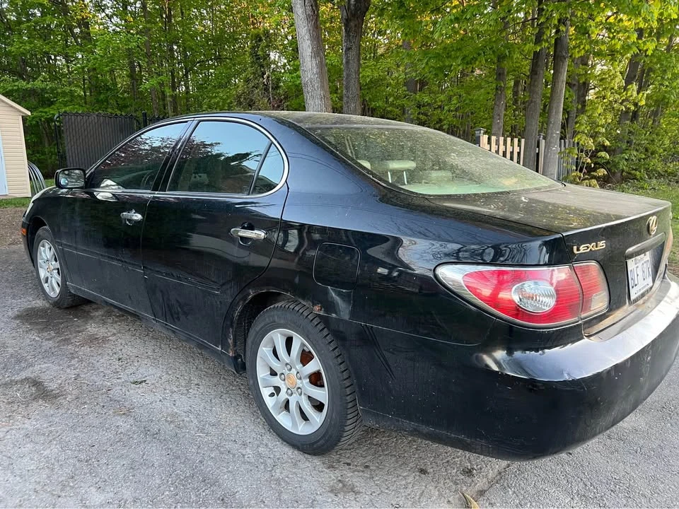 2002 Lexus ES 4th Gen - Image 2 of 10
