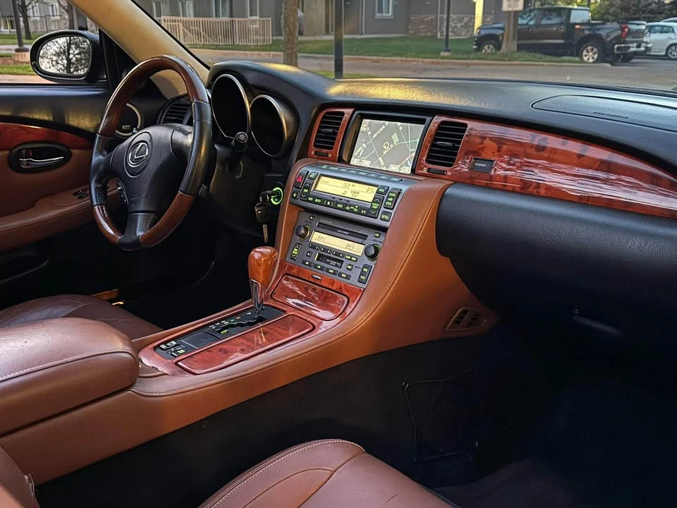 2002 Lexus ES 4th Gen - Image 2 of 10