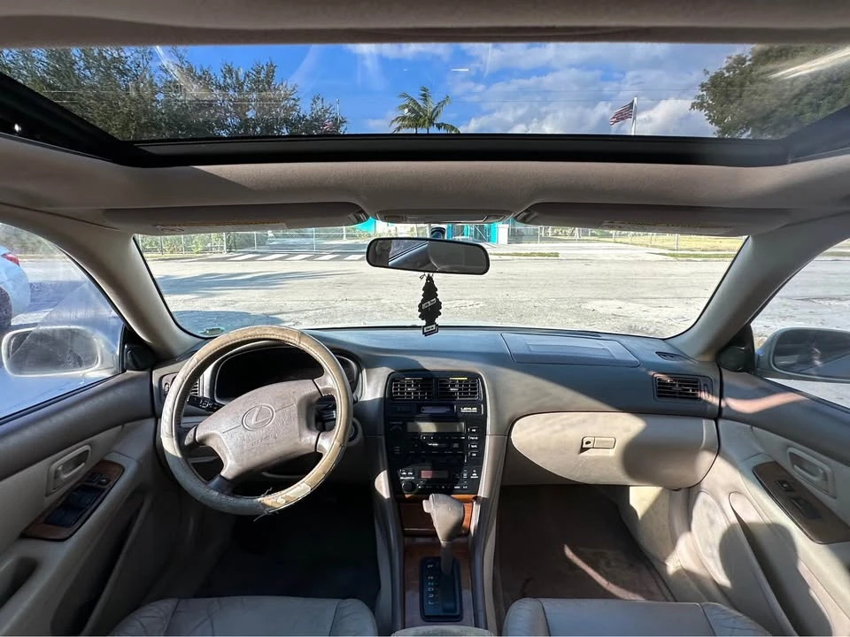2002 Lexus ES 3rd Gen - Image 11 of 20