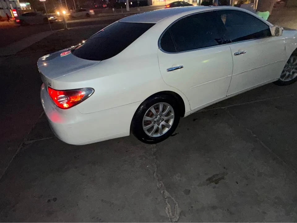 2002 Lexus ES 4th Gen - Image 7 of 9