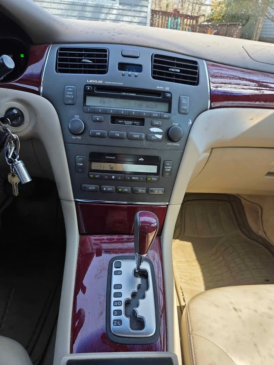 2002 Lexus ES 4th Gen - Image 6 of 7