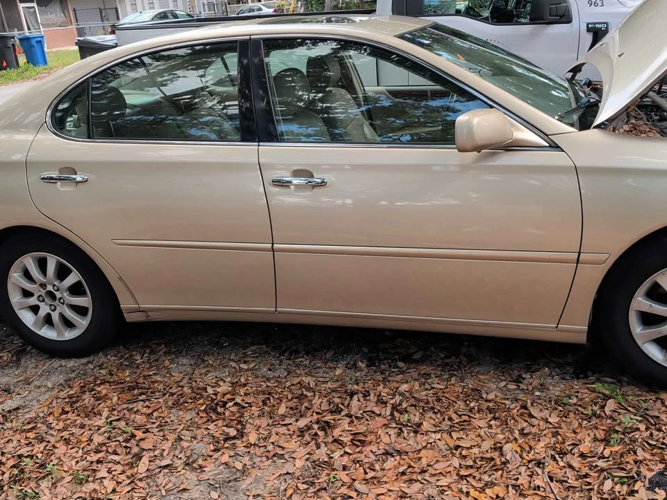 2002 Lexus ES 4th Gen - Image 2 of 2