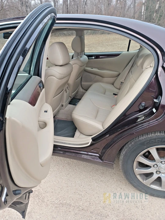 2002 Lexus ES 3rd Gen - Image 13 of 20