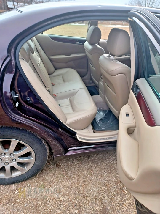 2002 Lexus ES 3rd Gen - Image 15 of 20