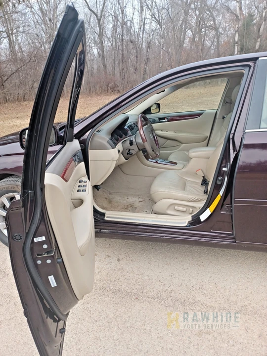 2002 Lexus ES 3rd Gen - Image 8 of 20