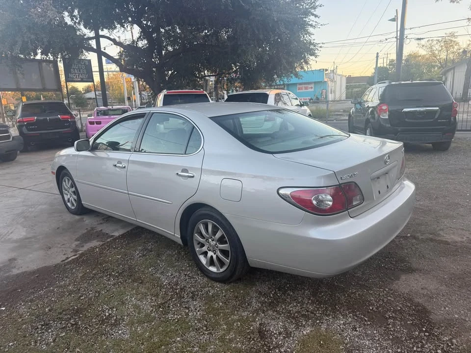 2002 Lexus ES 3rd Gen - Image 2 of 5