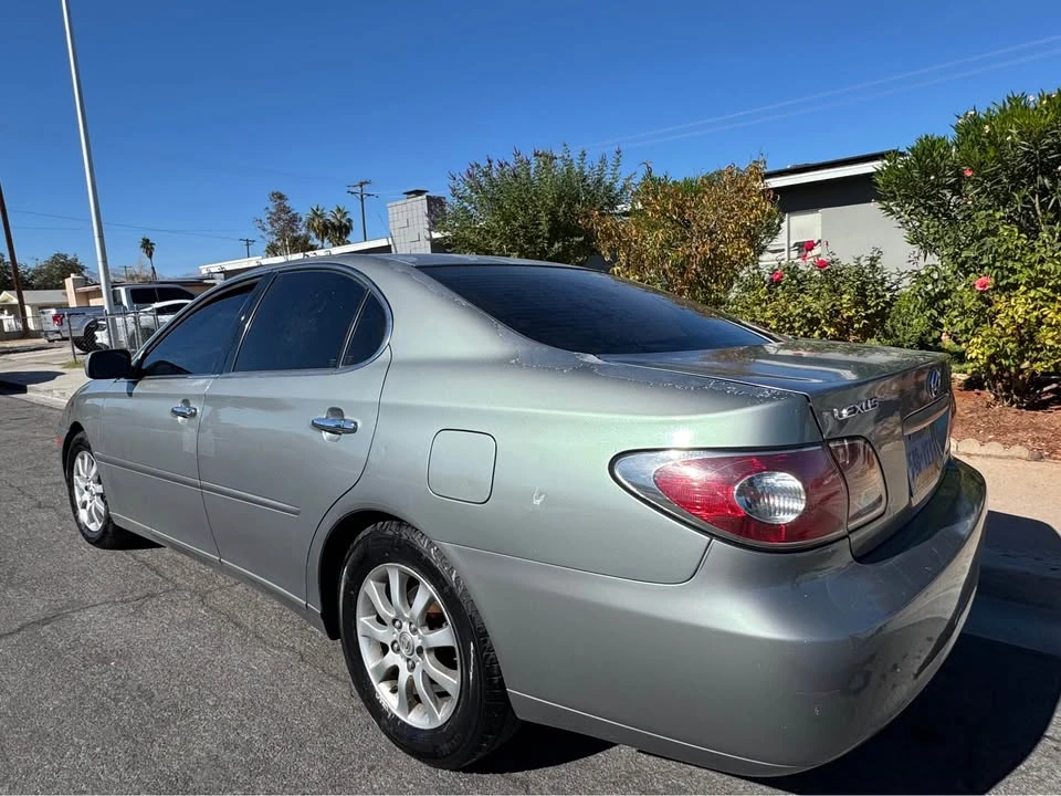2002 Lexus ES 3rd Gen - Image 3 of 8