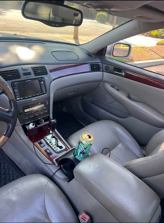 2002 Lexus ES 4th Gen - Image 4 of 11