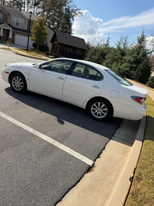 2002 Lexus ES 3rd Gen - Image 3 of 9